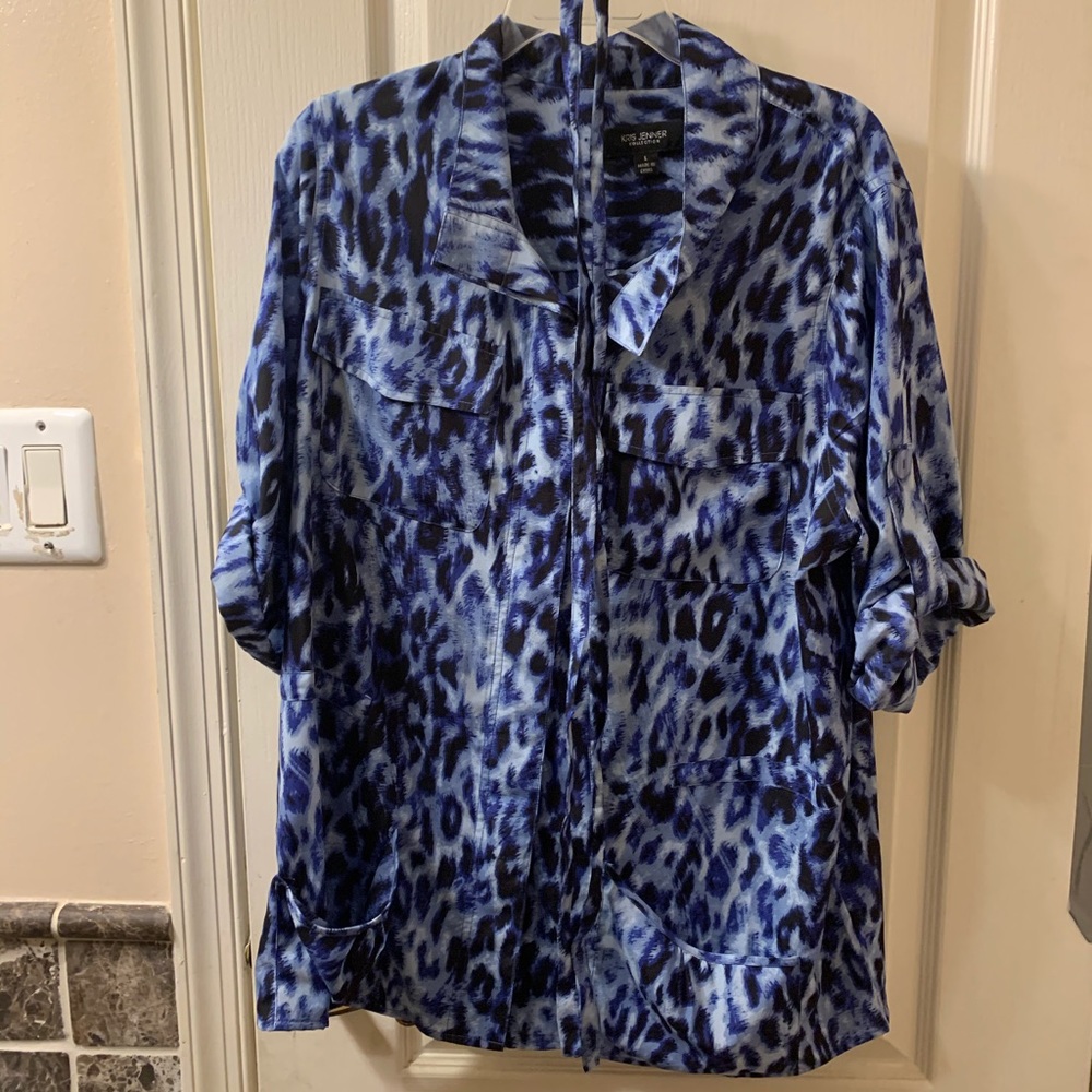 Kris Jenner Button Down T-Shirt, sz L, NWOT $89.00